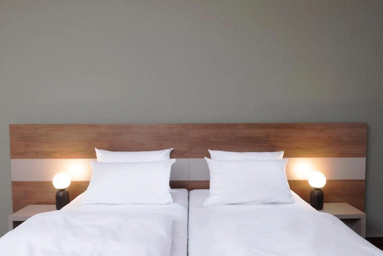 ****  City Hotel Berlin East Niemcy