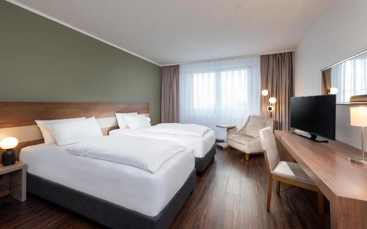 City Hotel Berlin East 4*,  Niemcy